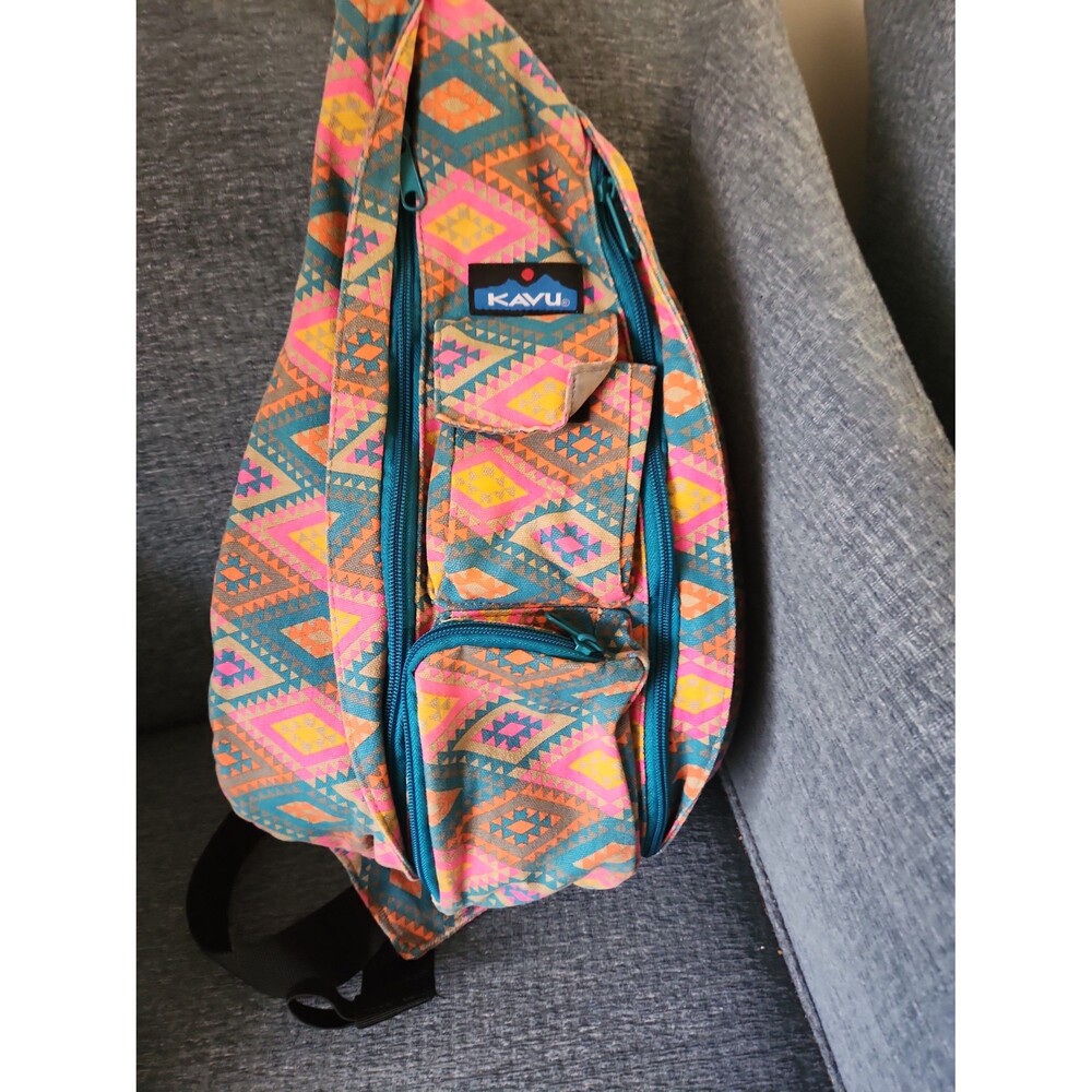 Kavu Rope Sling Bag Rhombus Rug Design Multicolor - Picture 3 of 8